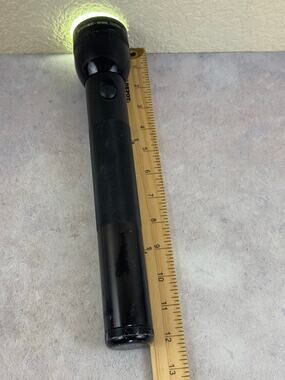 Mag-Lite Flashlight 3 D Cell Black Mag Light 12 Inches Tested & Works Read Desc